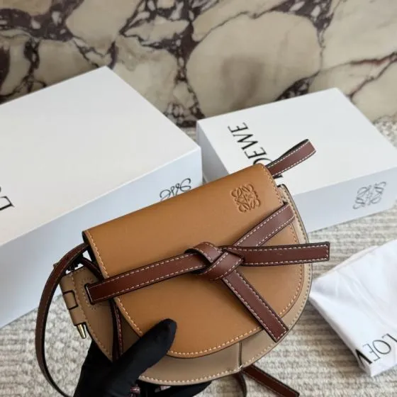 Loewe Brown 18x12cm shoulder bag Premium Replica