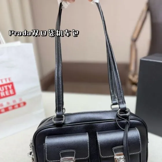 Prada Re-Edition 2005 Black 27cm shoulder Premium Replica