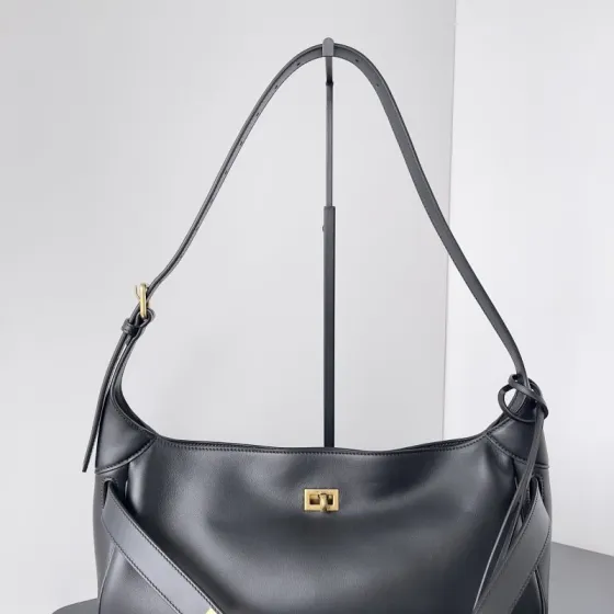 Balenciaga Black shoulder bag Top Quality Replica