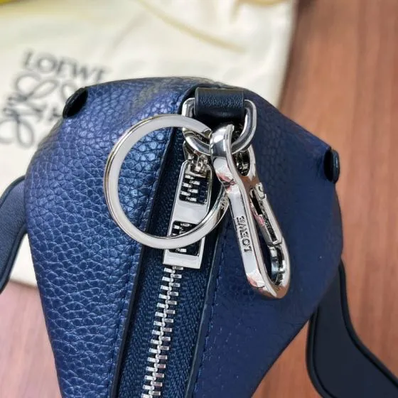Loewe Black shoulder bag Premium Replica