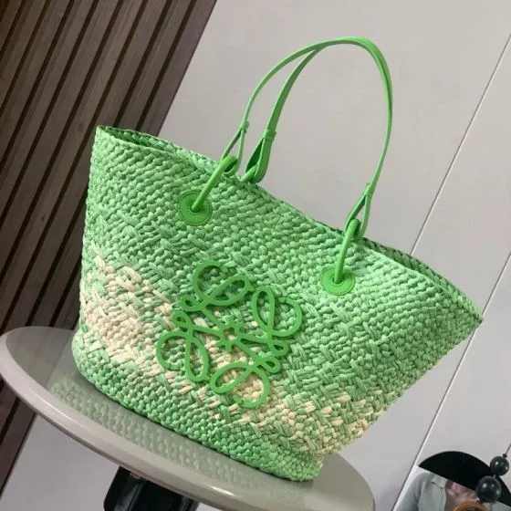 Loewe Beige shoulder bag 1 1 Replica
