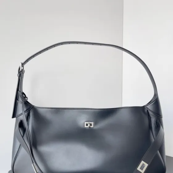 Balenciaga Black 30x22x12cm shoulder bag Premium Replica