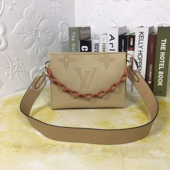 Louis Vuitton M47542 Beige Monogram Empreinte 25-20-5 crossbody — Premium Replica
