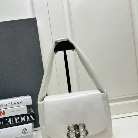 Balenciaga White 24x18x10cm shoulder 1 1 Replica