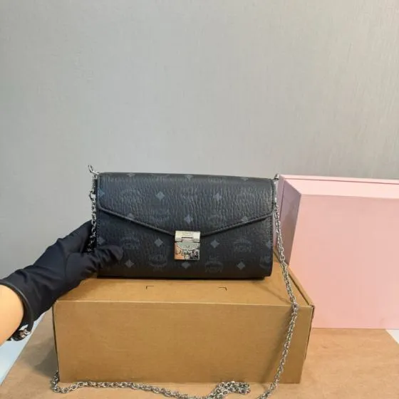 MCM Monogram shoulder bag 1 1 Replica