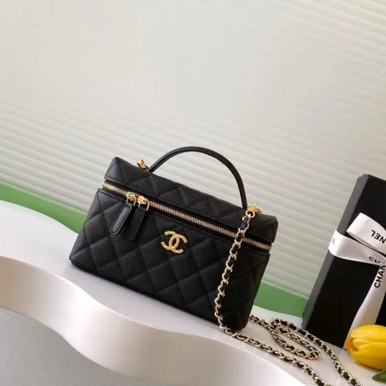 Chanel Black crossbody 1 1 Replica
