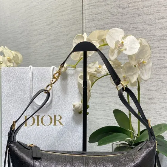 Dior Journey Black shoulder Top Quality Replica
