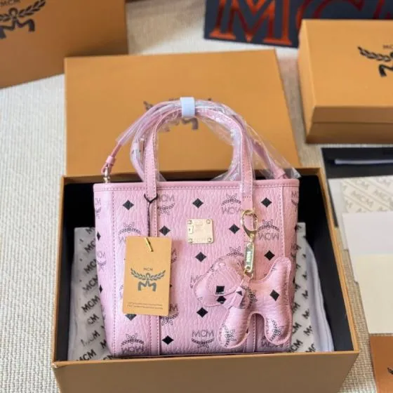 MCM Toni Visetos 19x16cm shoulder bag 1 1 Replica