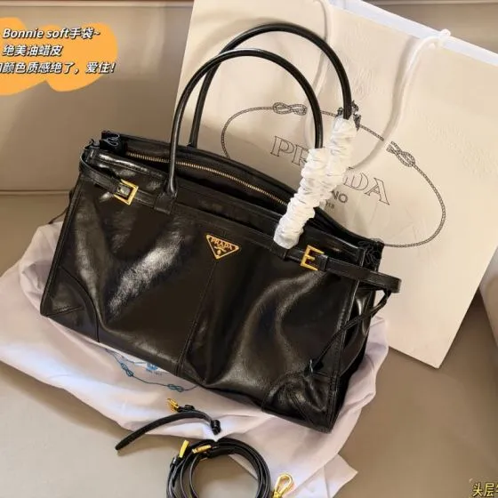 Prada Black 40x30x16cm shoulder bag 1 1 Replica
