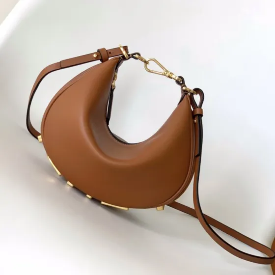 Fendi Brown 25x18x10cm shoulder bag Top Quality Replica