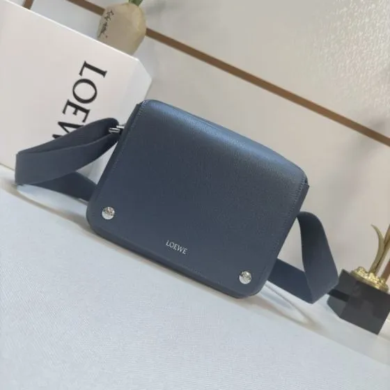 Loewe Blue 25x18x10cm shoulder bag 1 1 Replica