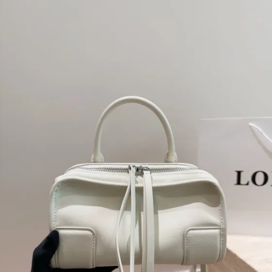 Loewe White 25x18x10cm shoulder bag AAA Quality Replica