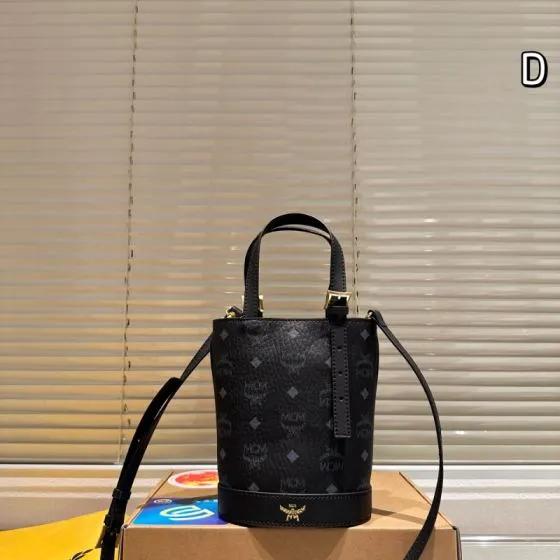 MCM Monogram 18x12cm shoulder bag 1 1 Replica