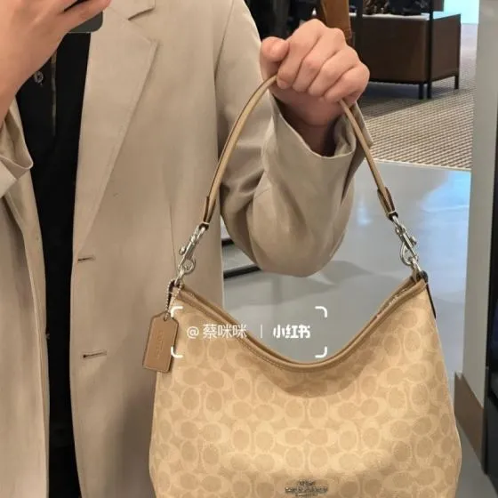 Coach Beige shoulder bag Premium Replica