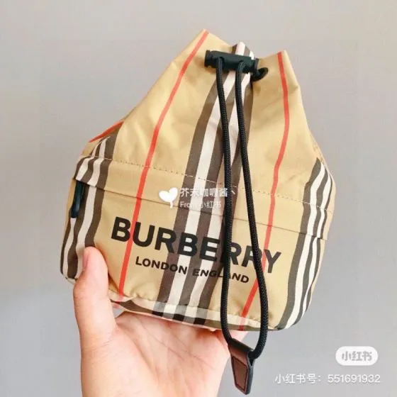 Burberry Beige 18x12cm shoulder bag AAA Quality Replica