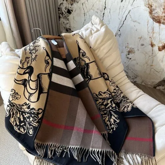 Burberry Black shoulder bag 1 1 Replica