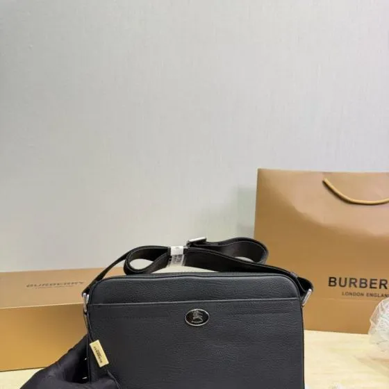 Burberry Black shoulder bag Top Quality Replica
