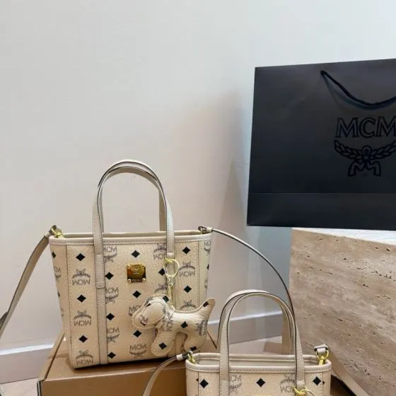 MCM Toni Visetos 19x16cm shoulder bag 1 1 Replica