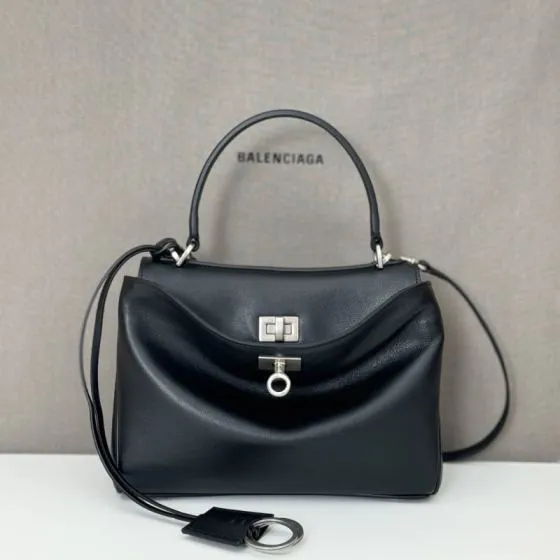 Balenciaga Black 25x18x10cm shoulder bag 1 1 Replica