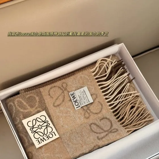Loewe Beige shoulder bag 1 1 Replica
