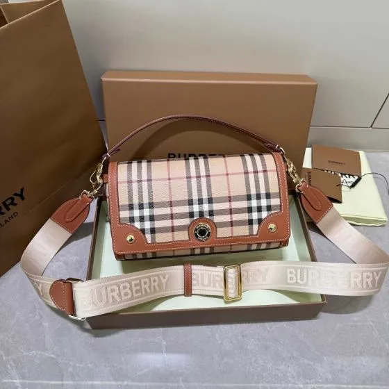 Burberry Vintage Check with Briar Brown Leather Trim 25x14cm crossbody bag 1 1 Replica