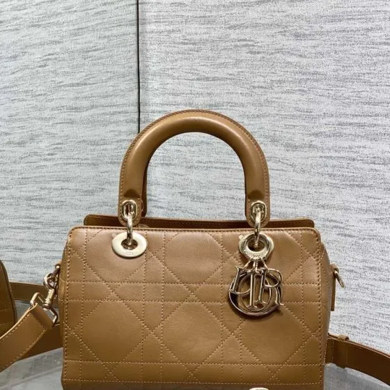 Dior Lady Brown shoulder 1 1 Replica