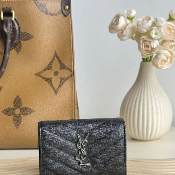 Yves Saint Laurent Black everyday Premium Replica