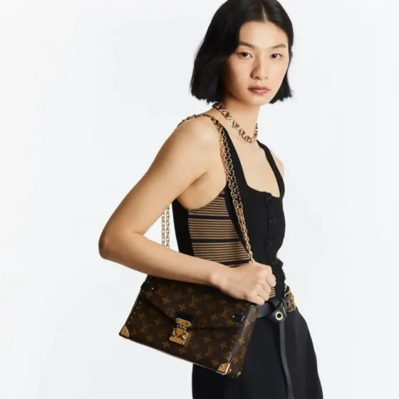 Louis Vuitton Coussin Lock Monogram shoulder Premium Replica