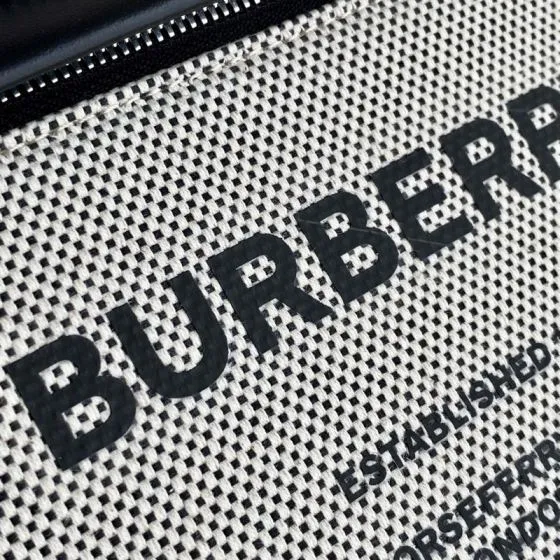 Burberry Black shoulder bag Top Quality Replica