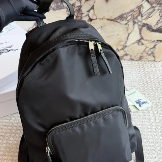 Burberry Black shoulder bag 1 1 Replica