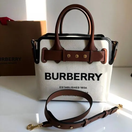 Burberry Beige canvas with brown leather trim 28x16x26cm tote Top Quality Replica
