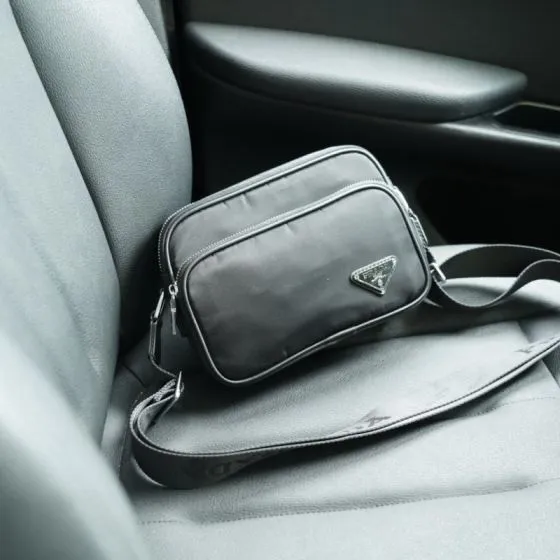 Prada Black 25x18x10cm shoulder bag 1 1 Replica
