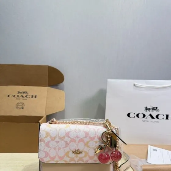 Coach 25x18x10cm shoulder bag AAA Quality Replica