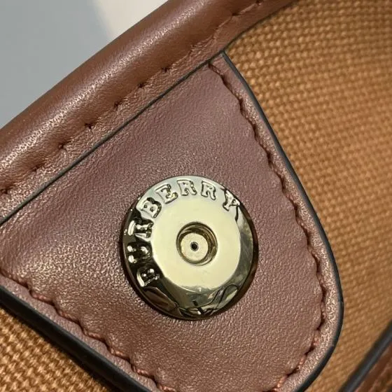 Burberry Brown shoulder bag Top Quality Replica