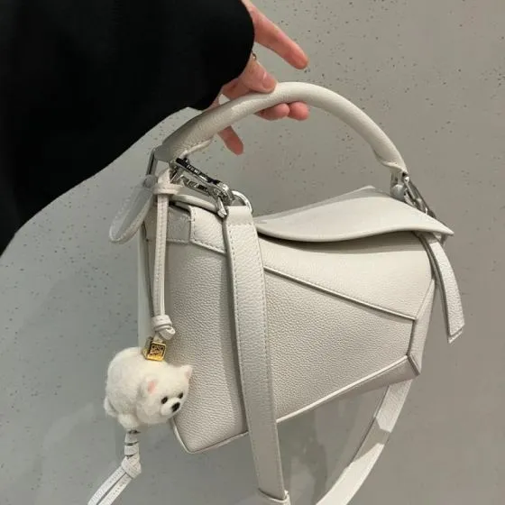 Loewe White 25x18x10cm shoulder bag AAA Quality Replica