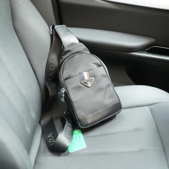 Prada Black 25x18x10cm shoulder bag 1 1 Replica