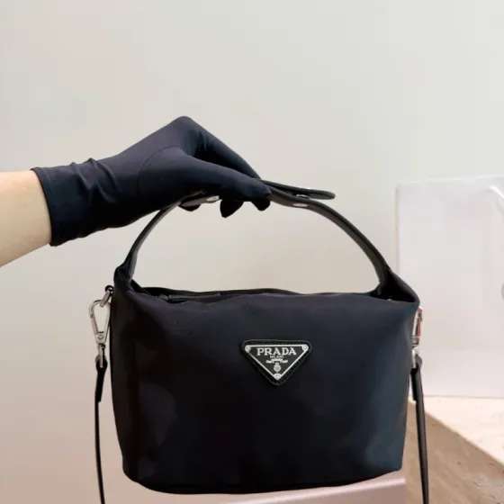 Prada Black 25x18x10cm shoulder bag Premium Replica