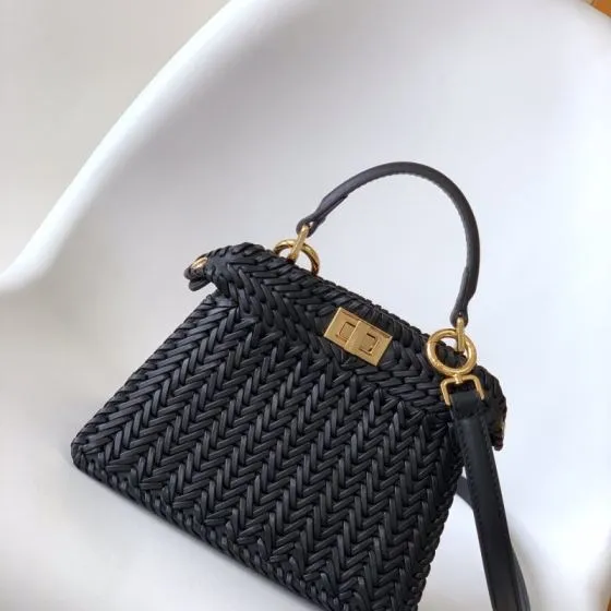 Fendi Peekaboo Black 33x22x14cm shoulder bag Premium Replica