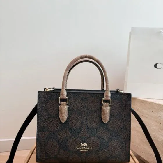 Coach Monogram 25x18x10cm shoulder bag Premium Replica