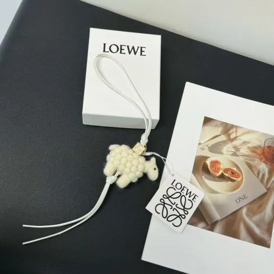 Loewe White shoulder bag Top Quality Replica