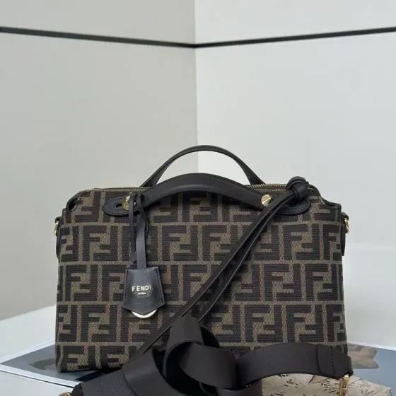 Fendi shoulder bag Premium Replica