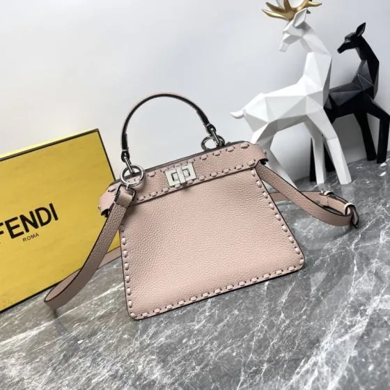 Fendi shoulder bag 1 1 Replica