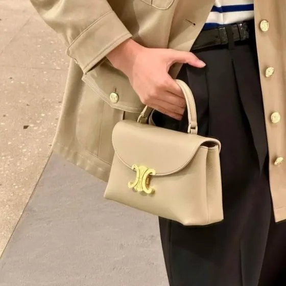 Celine shoulder bag Top Quality Replica
