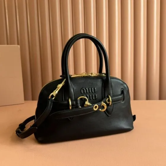 Miu Miu Black 25x18x10cm shoulder bag AAA Quality Replica