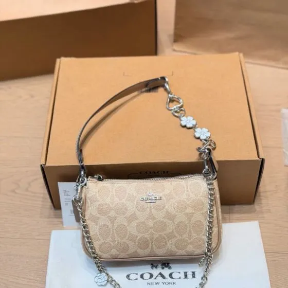 Coach Monogram 18x12cm shoulder bag AAA Quality Replica
