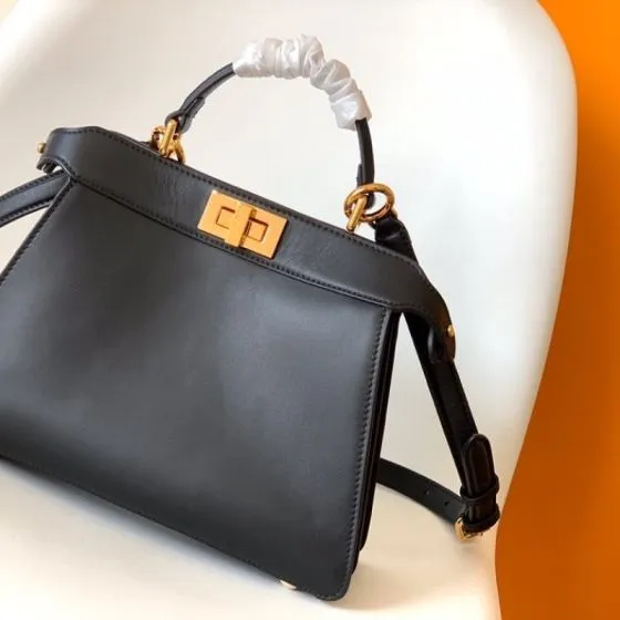 Fendi Peekaboo Black 33x22x14cm shoulder bag Top Quality Replica