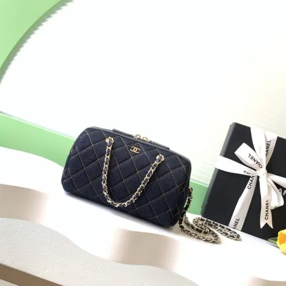 Chanel Dark Blue Denim crossbody 1 1 Replica