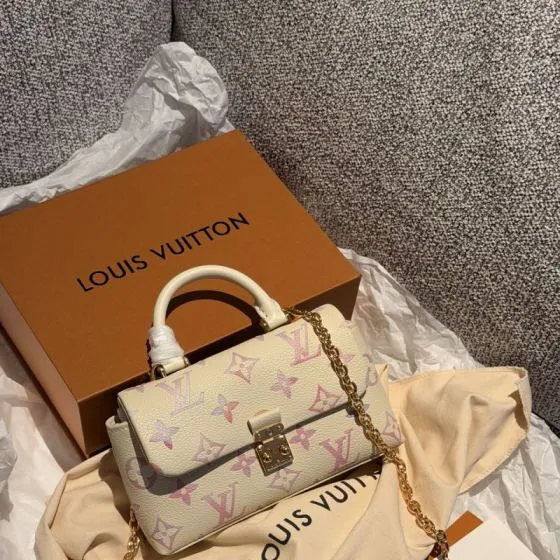 MCM Monogram 18x12cm shoulder bag 1 1 Replica
