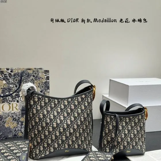 Dior Medallion Oblique tote Premium Replica