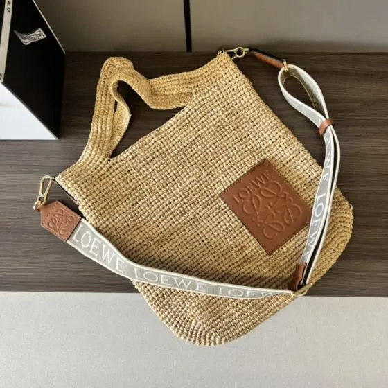 Loewe shoulder bag Top Quality Replica